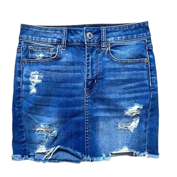 American Eagle High Rise Distressed Mini Denim Skirt Size 4 - Picture 1 of 7